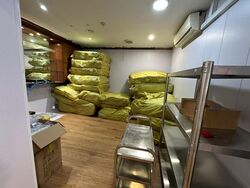Four Chain Hotel (D14), Retail #637755621